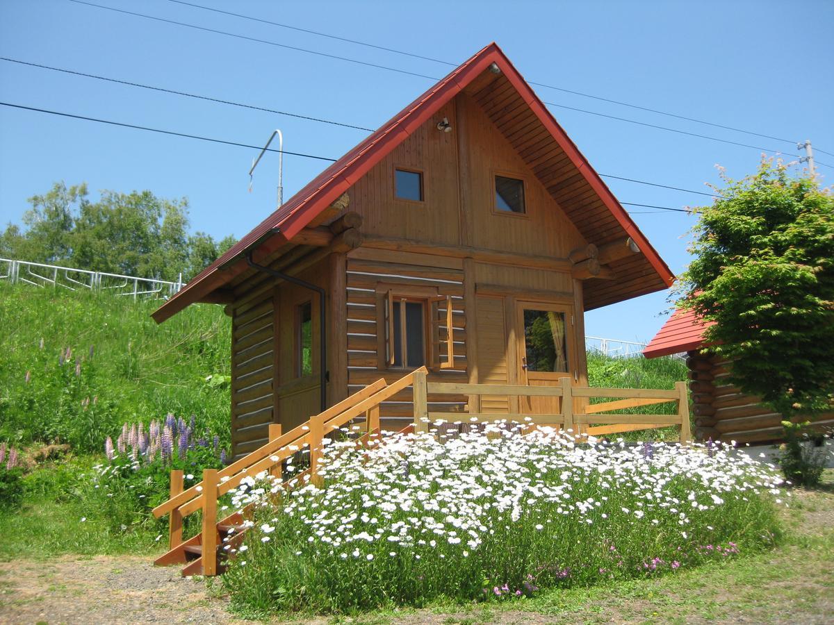 Log Cottage Himawari Nakafurano المظهر الخارجي الصورة