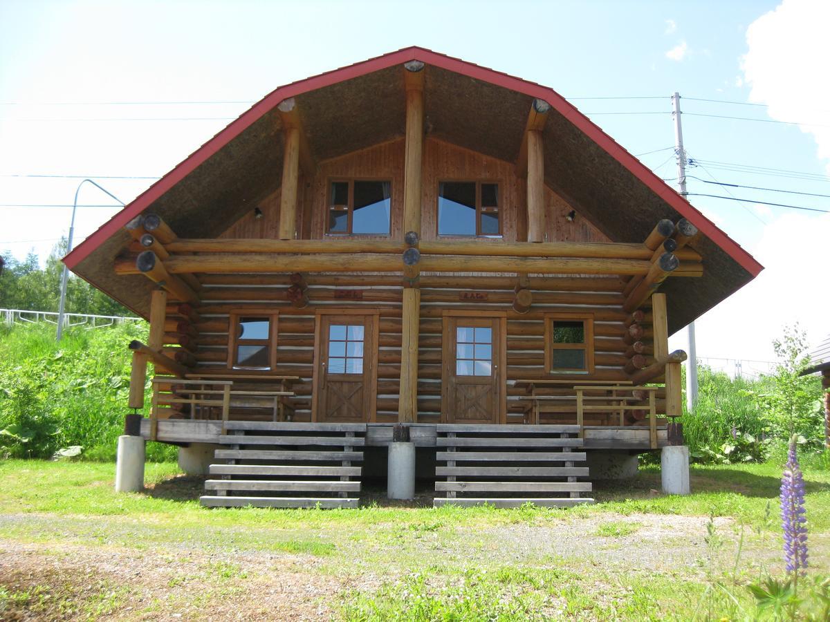 Log Cottage Himawari Nakafurano المظهر الخارجي الصورة