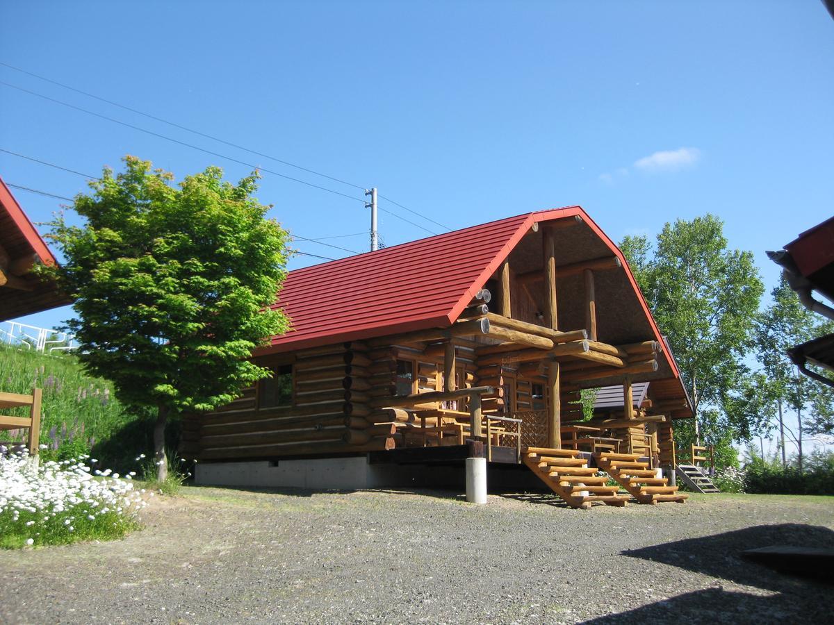 Log Cottage Himawari Nakafurano المظهر الخارجي الصورة